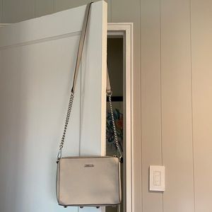 Silver/light grey cross body